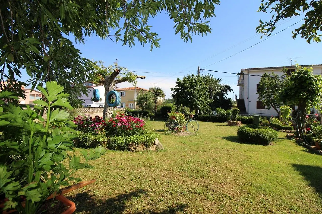 Apartment Fero With Beautiful Garden Porec 0*,  Croatia